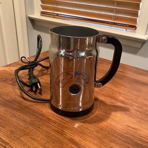 Nespresso milk Frother